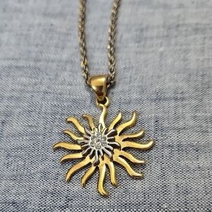 Vintage Radiant Gold Sunburst Pendant Necklace - Women